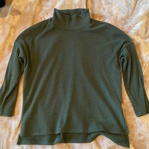 Old Navy Green Turtleneck